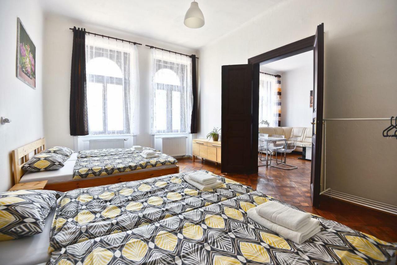 Spacious Cozy Apartments In Centre Prague Exterior photo
