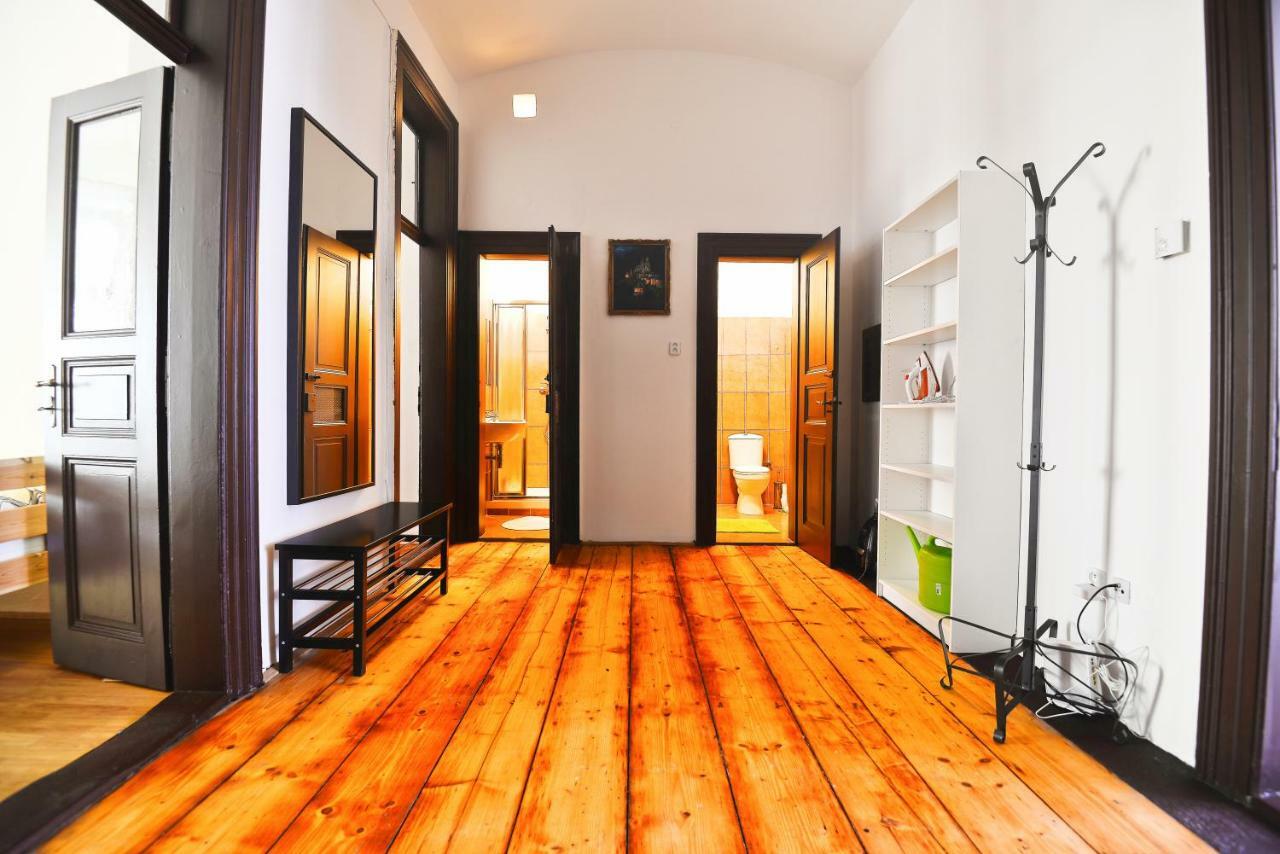 Spacious Cozy Apartments In Centre Prague Exterior photo