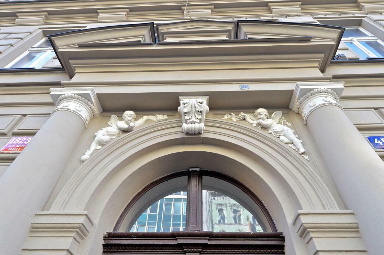 Spacious Cozy Apartments In Centre Prague Exterior photo